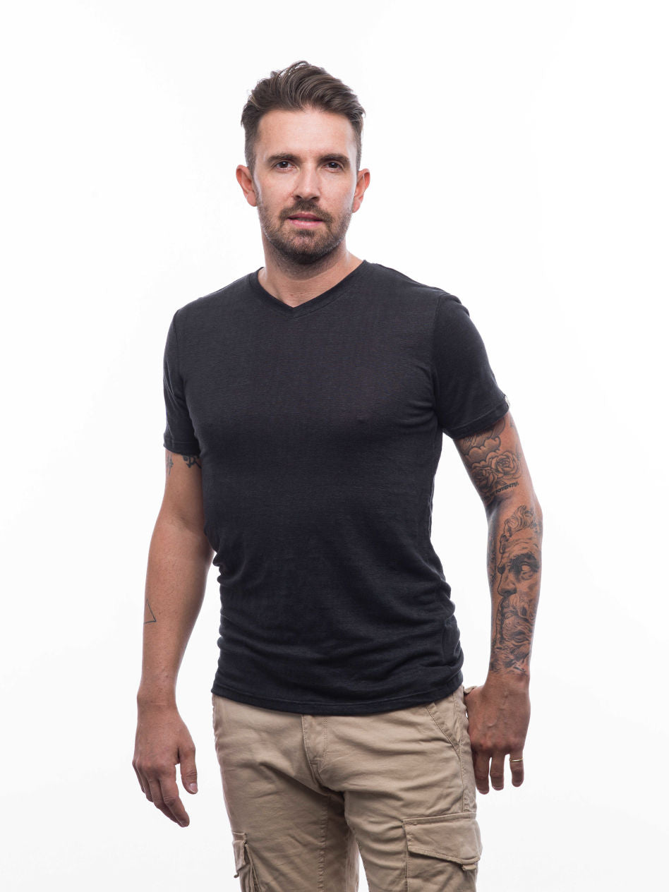Homme | Col V | noir