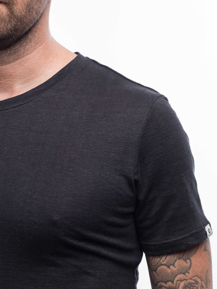 Homme | Col V | noir